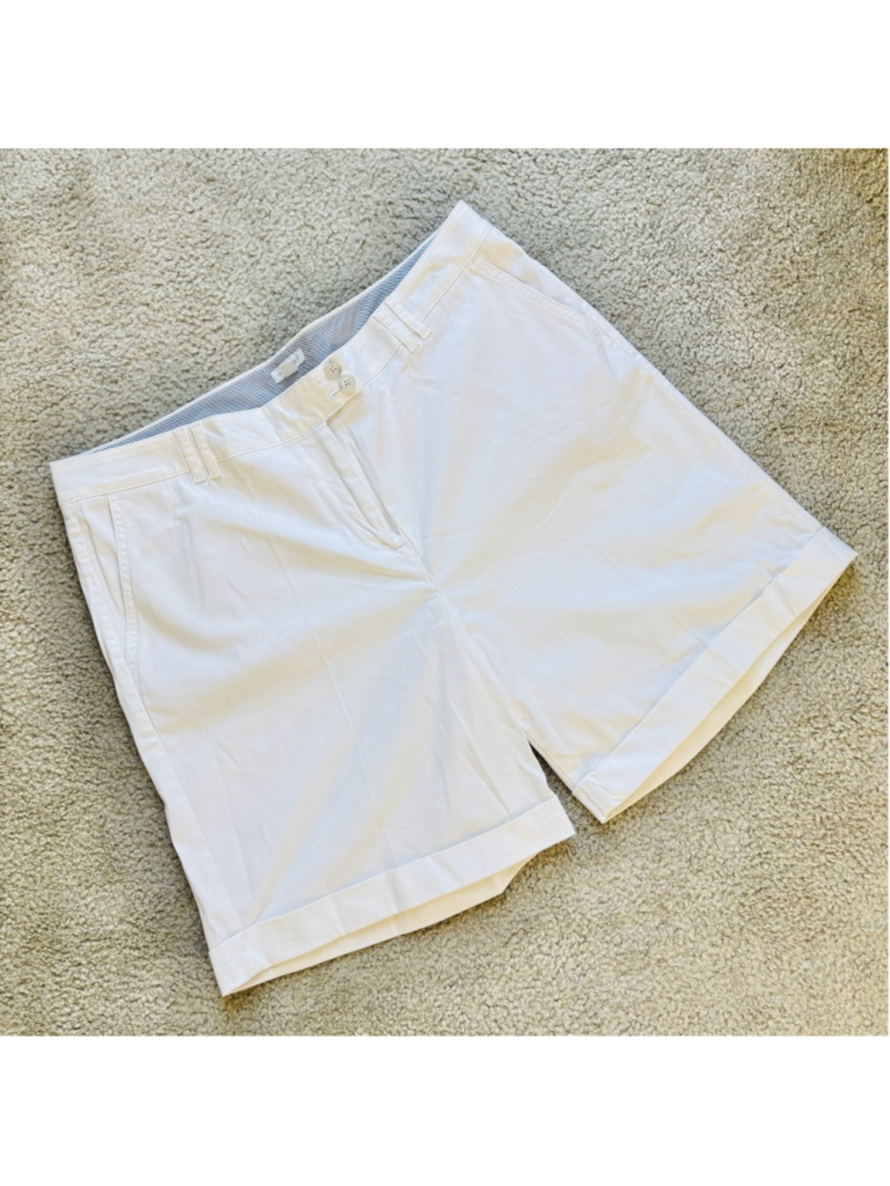EUC J.Jill Live-In Chino White Shorts | Size 16